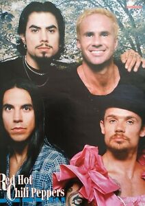 RED HOT CHILI PEPPERS - A4 Poster (ca. 21 x 28 cm) - Clippings Fan Sammlung NEU