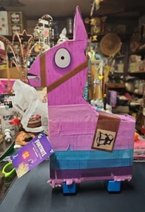 Fortnite Lama Drama Loot Pinata für 4" Overtaker Figur 23 Teile innen Neu - Bild 1 von 20