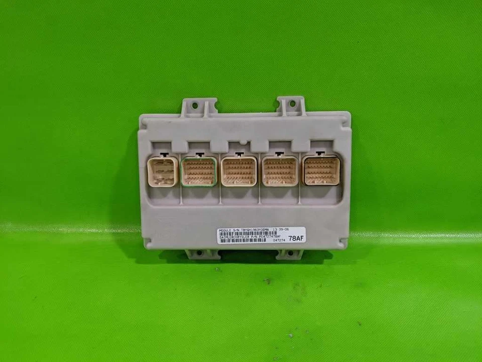 04 MÓDULO DE CONTROL DE CARROCERÍA CARAVANA BCM OEM 4222-14 Foto 1 de 3