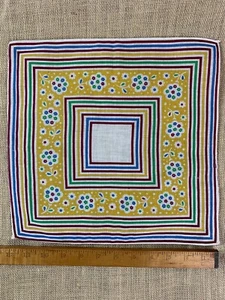 Vintage 1940's Geometric Square & Floral Printed Cotton Hankie * Handkerchief - Picture 1 of 3