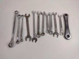 Große Menge Vintage Handwerker Schlüssel - 12 Stück - Teppich, Box, Ratsche V - Bild 1 von 10