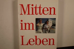 240441 MITTEN IM LEBEN Hoechst AG HC - Bild 1 von 3