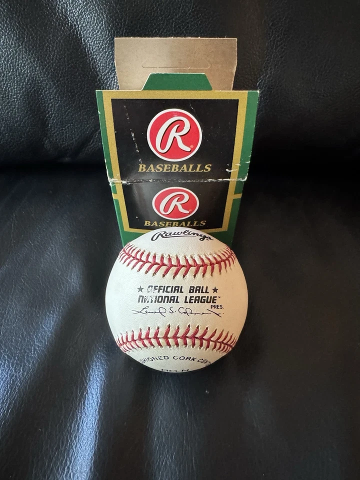 Dave Winfield Signed Official NL Baseball w/ Rawlings Box – HOF Autograph - Image 1 of 2