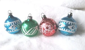 Antiguo Juego de 4 Adornos de Navidad Vintage Verde Azul y Rojo Brillante Brillante Brillante - Imagen 1 de 6