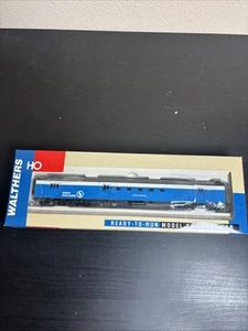 Walthers Ho 932-9048, AC&F Baggage-Mail car, Great Northern - Picture 1 of 4