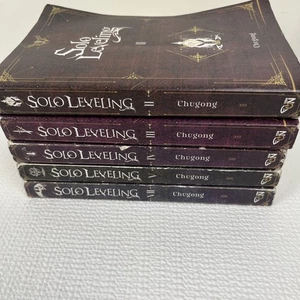 Solo Leveling Light Novel Lot Vol 2–5 & 7 Chugong Yen Press English - Bild 1 von 4