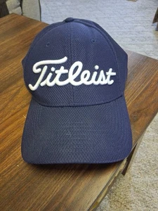 New Era Titleist Mens Medium-Large Navy Blue Flex Fitted Golf Cap Hat - Picture 1 of 7