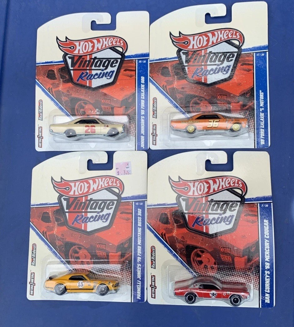 ミニカー HotWheels Vintage Racing Hot Wheels Vintage Racing Datsun Diecast & Toy Vehicles for