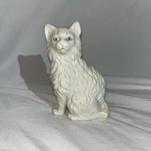 Porcelain Persian Cat Figurine Vintage 4  1/2” - Picture 1 of 6