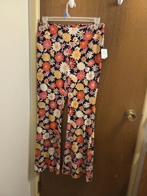 Pantalones Acampanados Florales No Boundaries Juniors Xlarge XL 15 17 Parciales Etiqueta Nueva Foto 1 de 4
