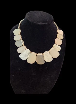 Ann Taylor LOFT Colar Feminino Revestido de Doces Pastel Plano Chunky Ventilador 14-16 "  - Imagem 1 de 4