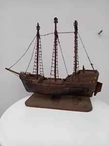 ANTICA BARCA BARCHETTA MODELLINO IN LEGNO - Foto 1 di 11