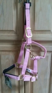 Halter de nailon a presión ajustable acolchado de espuma rosa tejedor barbilla y garganta pequeño - Imagen 1 de 4