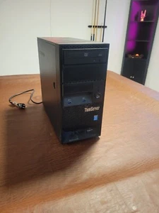 Lenovo ThinkServer TS140 Intel Core i3-4330 3.5 GHz 24GB (NO DRIVES / NO OS) - Picture 1 of 4