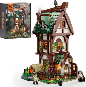 Funwhole / Lumibricks Medieval Apothecary Shop with Lights Building Block Set - Picture 1 of 4