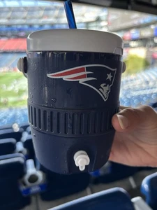 New England Patriots Mini Getränkekühler Tasse 2025 - Bild 1 von 3