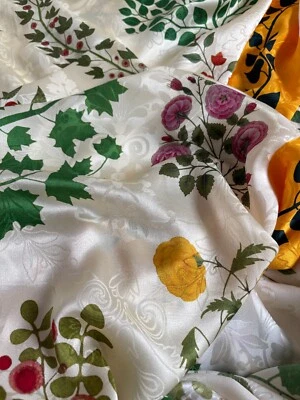 Oscar de La Renta Deadstock Tela Floral Seda Satén Jacquard 2 yardas Foto 1 de 4