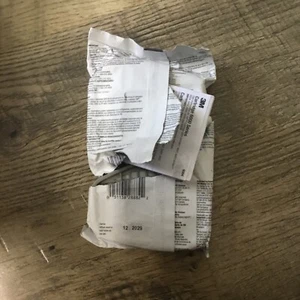 3M Ammonia Methylamine Respiratory Protection Cartridge 6004, 1 Pair BOX TORN - Picture 1 of 5