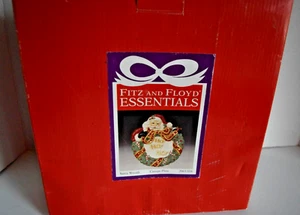 Fitz and Floyd Essentials - Santa Wreath - Canape Plate - 2063/104 - Picture 1 of 9