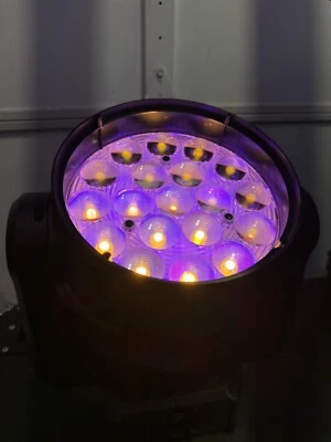 Martin MAC Aura LED Effect Wash Moving Head with Zoom & Backlight - Image 1 of 4