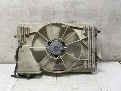Toyota Corolla 2008 ventilador de radiador motor OEM  Foto 1 de 4