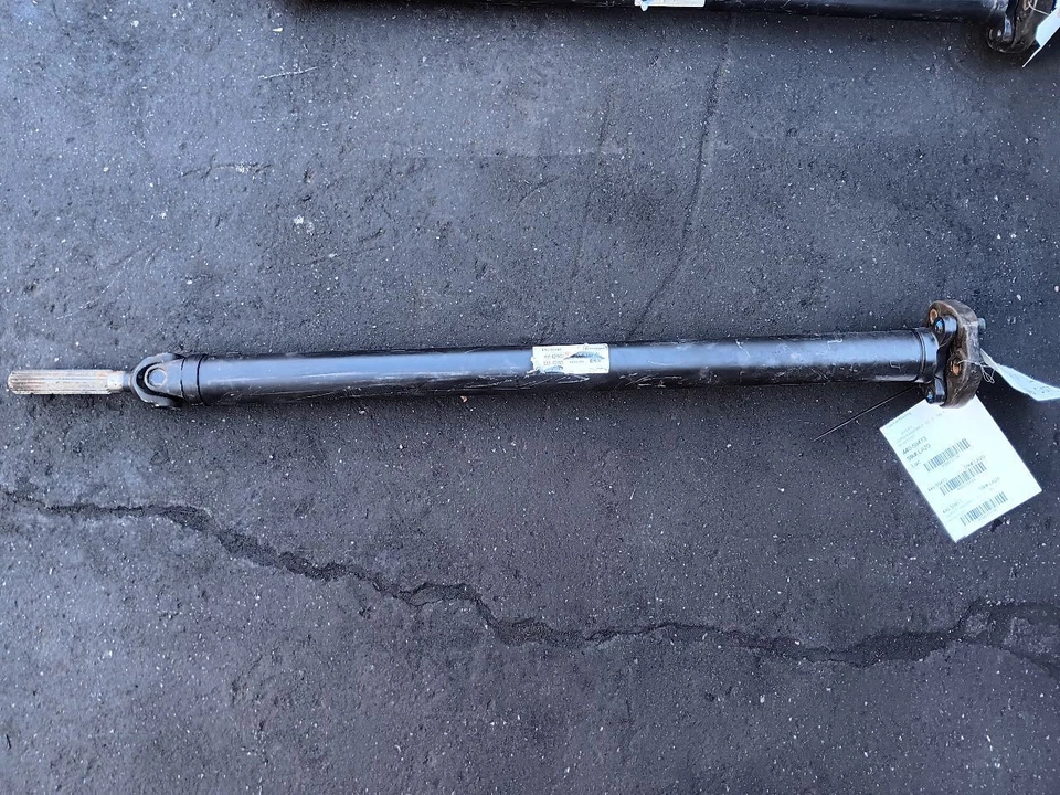 Hélice del eje de transmisión delantero 99142102001 Porsche 911 AWD 12-19 Foto 1 de 4