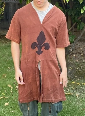 Vintage Museo Réplicas Limitado XL Medieval Flor De Lis Disfraz Caballero Algodón Foto 1 de 4