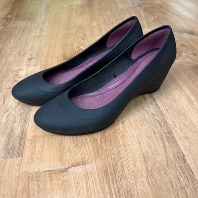 Zapatos cómodos de tacón de cuña Crocs para mujer negros Lina talla 8 Foto 1 de 4