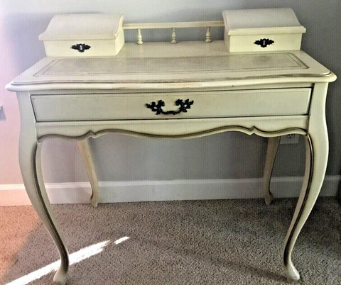 White French Provincial Vintage MCM Hammary Lady's Writing Desk w/ Leather Top Cover