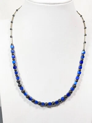 Collar de piedra hematita con cuentas cuadradas de vidrio azul costero playero de 18 pulgadas Foto 1 de 4