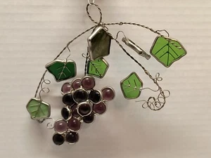 Stained Glass Sun Catcher Wall Hanging Vines Purple Cluster of Grapes & Leaves - Picture 1 of 10