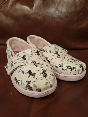 TOMS 10012835 Niñas Alpargata Tenis Zapatos Informales - Talla 11 Cebra Usados Una Vez Foto 1 de 4