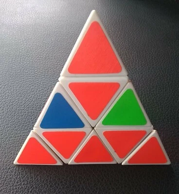 Vintage 1981 Tomy Pyraminx Pyramid Triangle Puzzle - Rubiks Cube see pictures - Image 1 of 3