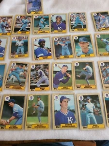 1987 Topps KANSAS CITY ROYALS Complete Team Set 25 BO JACKSON ROOKIE - Picture 1 of 8