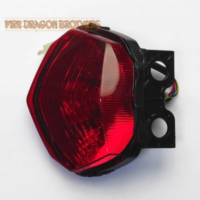 Luz trasera LED roja OEM para Kawasaki 2008 09 10 11 2012 Ninja250 R Foto 1 de 4
