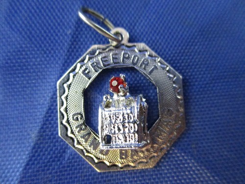 STONE ISLAND VINTAGE ARGENTO STERLING PORTO LIBERO GRAND BAHAMAS CON UN CIONDOLO PIETRA ROSSA