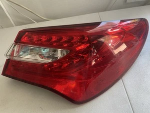2012 Chrysler 200 Passenger Right Side Tail Light - Picture 1 of 4