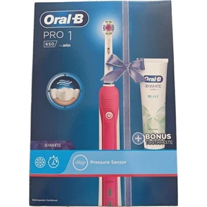 Oral-B Pro 1 650 Electric Toothbrush & Bonus 3D White Luxe Blast Toothpaste New! - Picture 1 of 6
