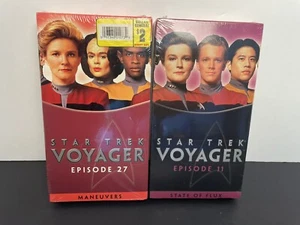 Star Trek-Voyager - Episode 11 & 27 MANEUVERS STATE OF FLUX 2005 NIB NEW IN BOX - Foto 1 di 9