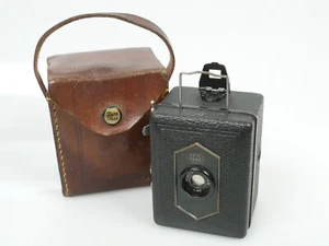 Cámara Zeiss Ikon Baby Box Tengor para rollo de película 3x4 cierre frontal funciona - Imagen 1 de 8