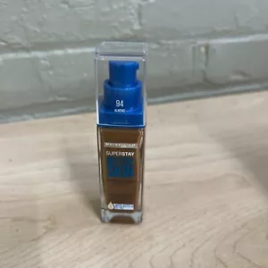 Base de piel CS Maybelline/Super Stay Better (94) almendra 1,0 oz - Imagen 1 de 2