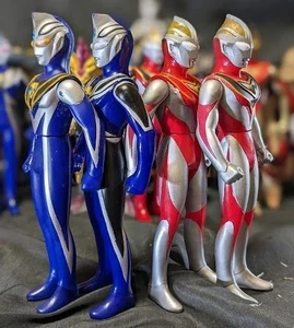 Bandai Ultraman Gaia & Monsters Set 28 Pcs Soft Vinyl Kaiju Collection! Rare - Picture 1 of 7