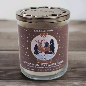 NUEVO Canela Caramelo Remolino 30-50 horas Vela Mecha Única 8 OZ Baño y Cuerpo Funciona - Imagen 1 de 3