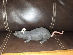 Vintage Squishy Squeeze Rat Giocattolo Gomma/PVC Perline Nero Halloween Toy Mate 11'' - Foto 1 di 1