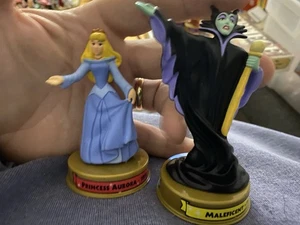 McDonald's 2002 Walt Disney 100 años de magia princesa Aurora 1959 Maléfica - Imagen 1 de 11