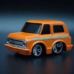 1969 69 Chevy Chevrolet Blazer K10 Tuned Maßstab 1:64 Diorama Diecast Modellauto - Bild 1 von 7