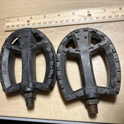 ☘️ PEDALES VINTAGE VO 767 Old School usados BMX HUTCH SUGINO GT REDLINE HARO Foto 1 de 4