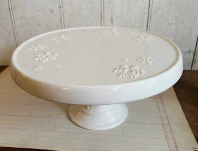 Hallmark 9 1/2" Diámetro Pastel, Galleta Copo de Nieve Pedestal Cerámica Navidad Foto 1 de 4