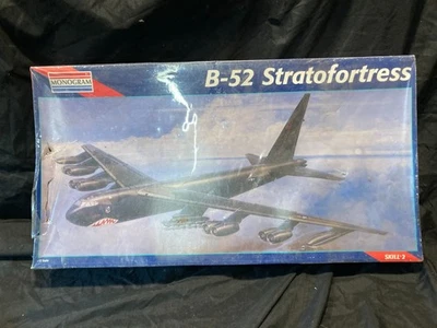 B-52 Stratofortress 1/72 monogram 1998 sealed - Image 1 of 4