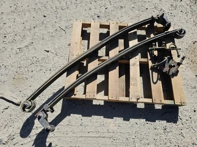 USED 1999 C3500HD FRONT LEAF SPRINGS I BEAM AXLE TYPE HD SHIP 2 LEAF PAIR  - Image 1 of 4